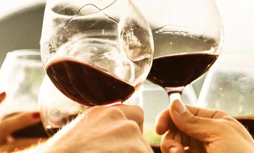 wine tasting holiday