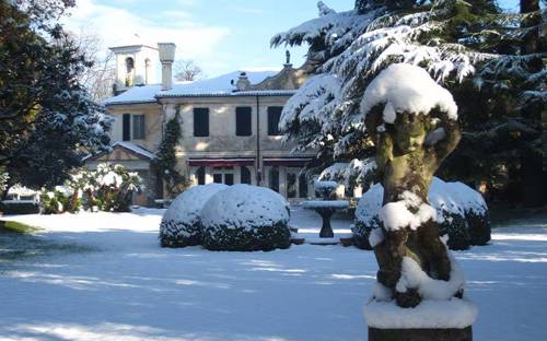 Hotel Villa Luppis in the Snow