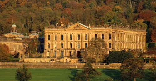 chatsworth house in the peak district
