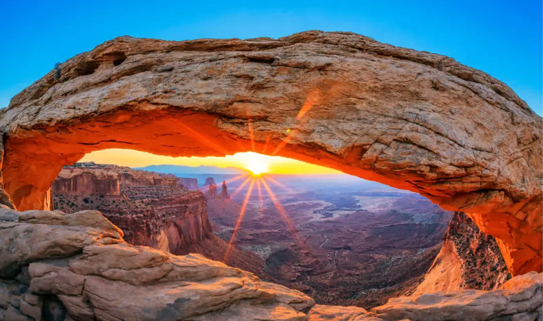 Sunrise at Mesa Arch in Canyonlands National Park